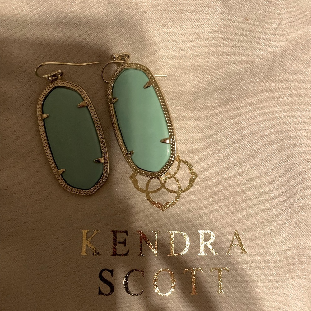 Kendra Scott green-blue Elle earrings